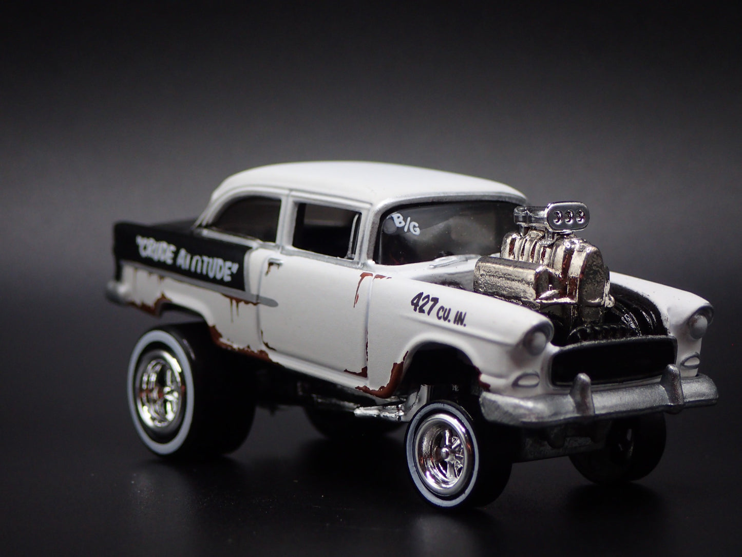 1955 55 CHEVY CHEVROLET BEL AIR SEDAN ZINGER WHITE 1:64 SCALE DIECAST MODEL CAR