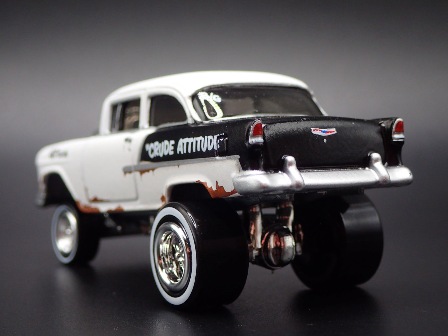 1955 55 CHEVY CHEVROLET BEL AIR SEDAN ZINGER WHITE 1:64 SCALE DIECAST MODEL CAR