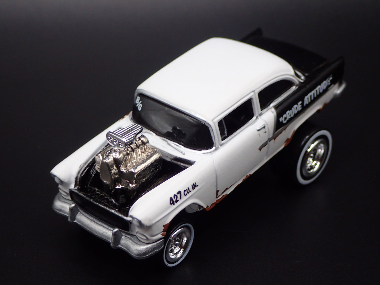 1955 55 CHEVY CHEVROLET BEL AIR SEDAN ZINGER WHITE 1:64 SCALE DIECAST MODEL CAR