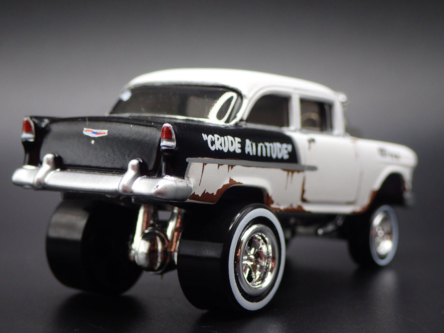 1955 55 CHEVY CHEVROLET BEL AIR SEDAN ZINGER WHITE 1:64 SCALE DIECAST MODEL CAR