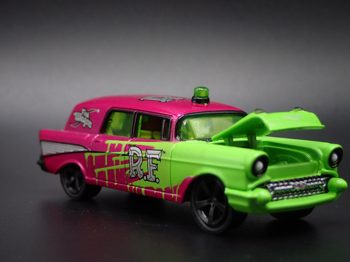 1957 57 CHEVY CHEVROLET HEARSE AMBULANCE RAT FINK 1:64 SCALE DIECAST MODEL CAR