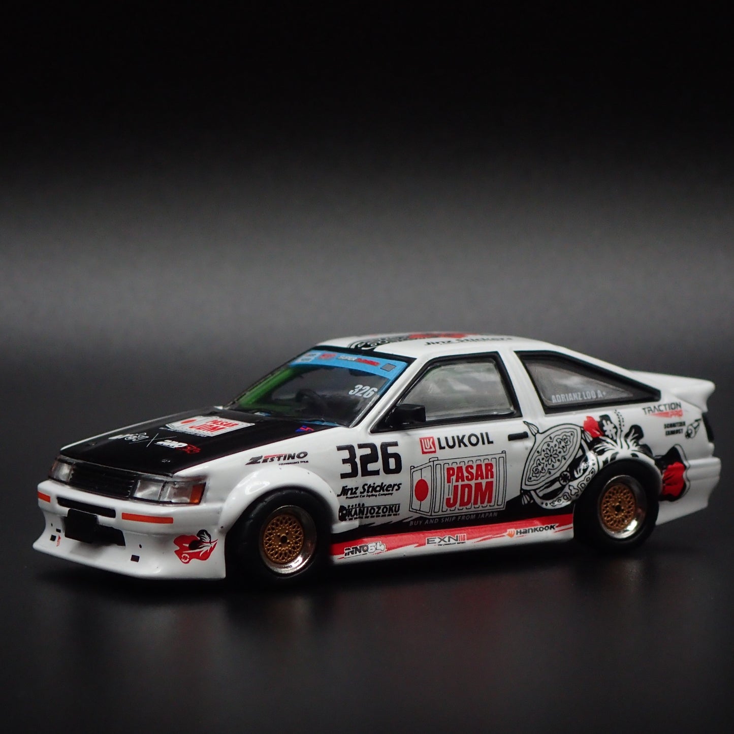 1983-1987 TOYOTA COROLLA AE86 LEVIN TRACKERZ RACING 1/64 SCALE DIECAST MODEL CAR