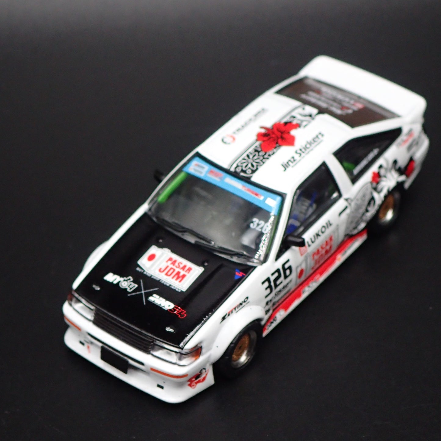 1983-1987 TOYOTA COROLLA AE86 LEVIN TRACKERZ RACING 1/64 SCALE DIECAST MODEL CAR