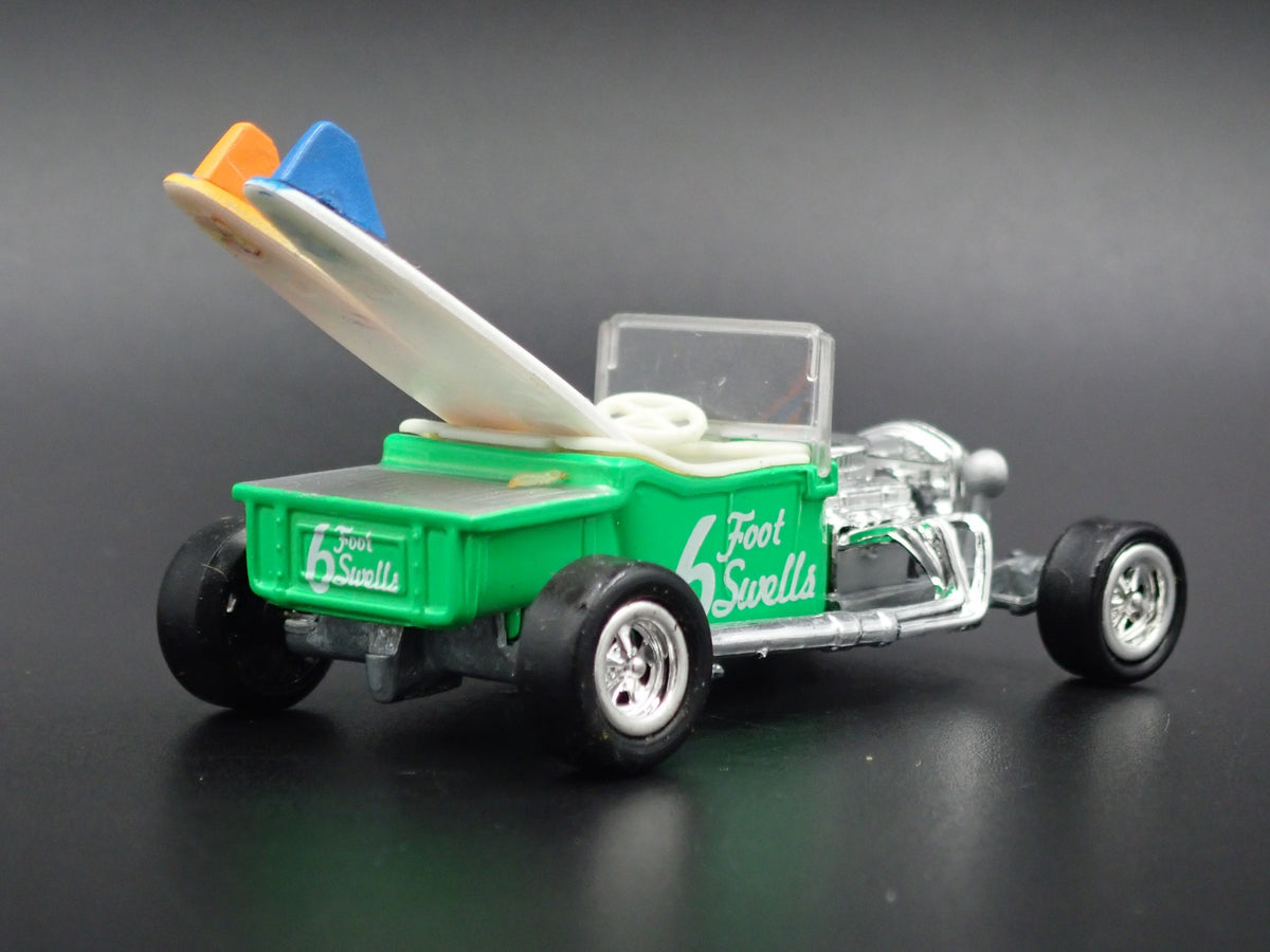 1923 23 FORD T BUCKET HOT ROD SURFING RARE 1:64 SCALE DIORAMA DIECAST MODEL CAR-Burning Rubber Toy Company