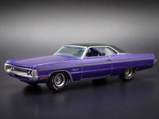 1971 71 PLYMOUTH SPORT FURY III PURPLE 1/64 SCALE DIORAMA DIECAST MODEL CAR