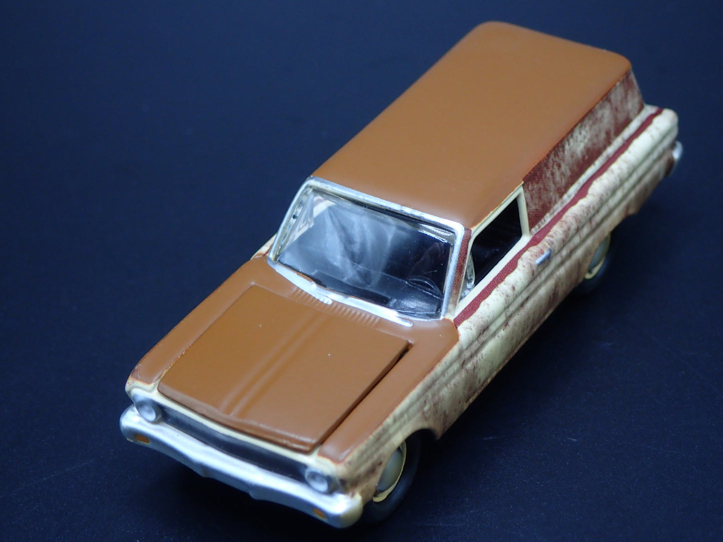 1964 64 FORD FALCON PANEL DELIVERY WAGON BARN FIND 1:64 SCALE DIECAST MODEL CAR