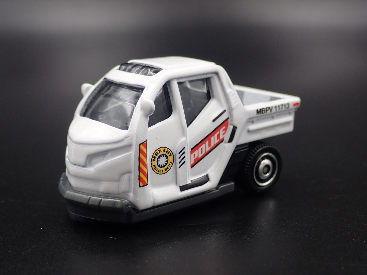 METER MAID PARKING ENFORCEMENT 1:64 SCALE COLLECTIBLE DIORAMA DIECAST MODEL CAR