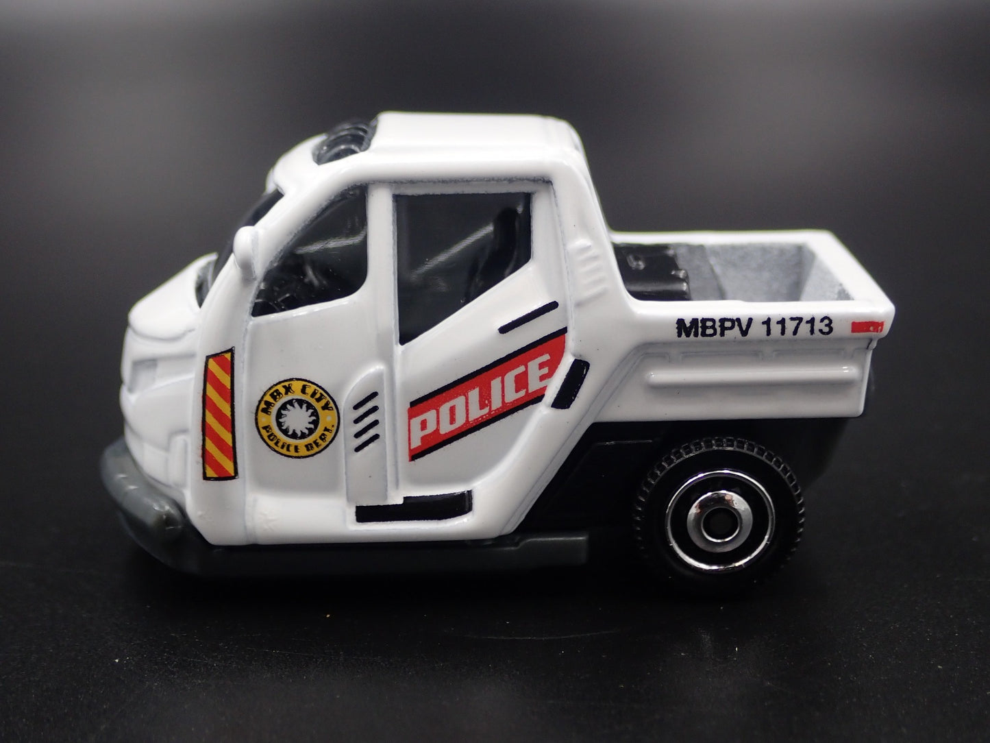 METER MAID PARKING ENFORCEMENT 1:64 SCALE COLLECTIBLE DIORAMA DIECAST MODEL CAR