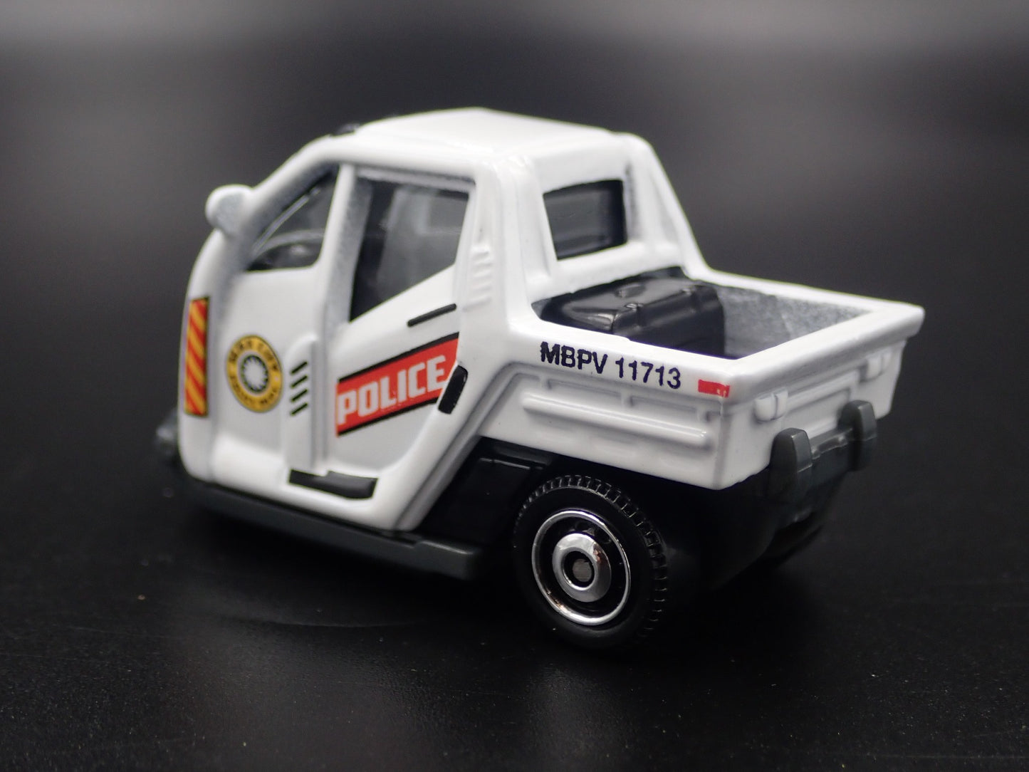 METER MAID PARKING ENFORCEMENT 1:64 SCALE COLLECTIBLE DIORAMA DIECAST MODEL CAR