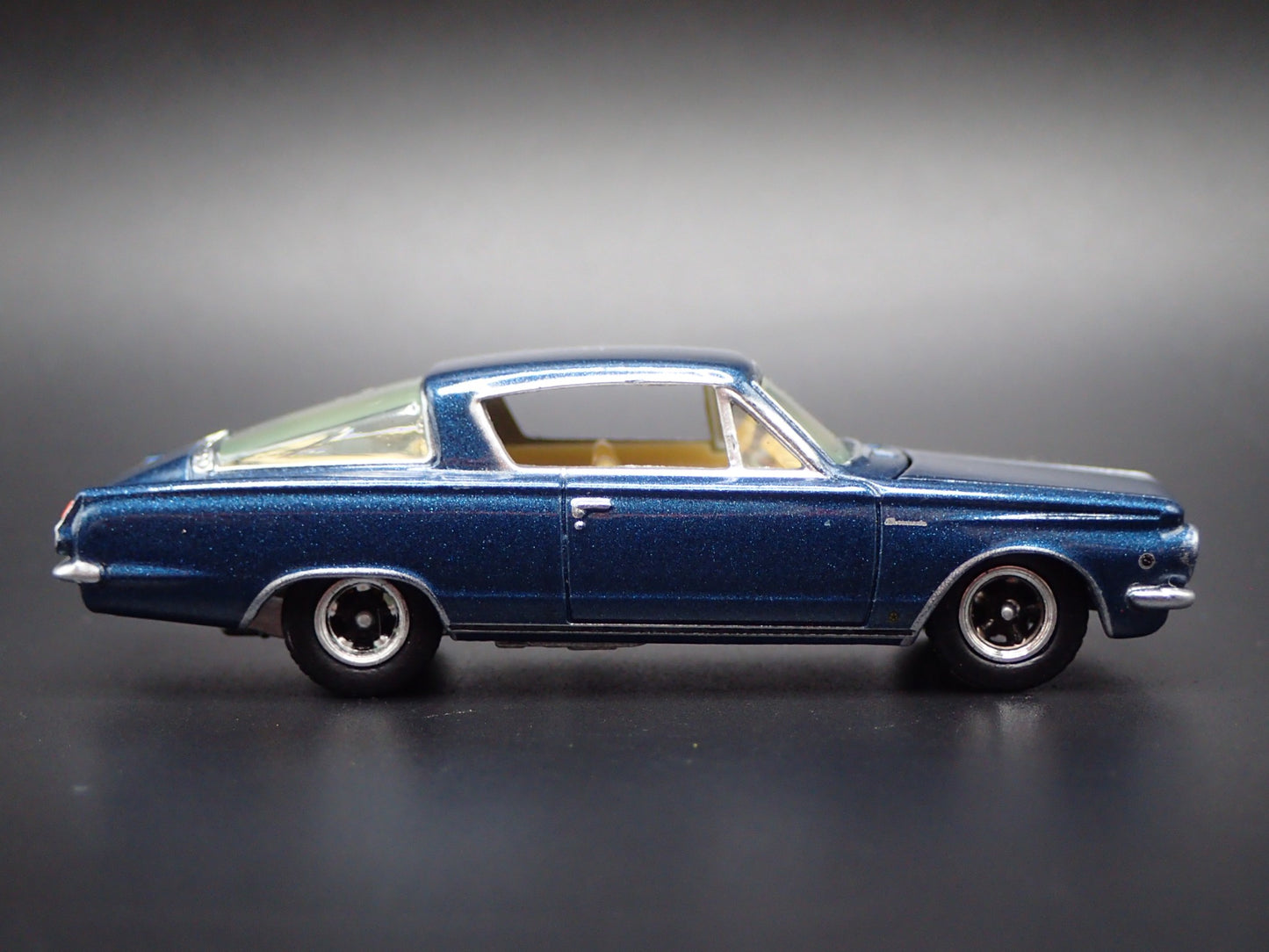 1965 65 PLYMOUTH BARRACUDA FORMULA S 1/64 SCALE COLLECTIBLE DIECAST MODEL CAR