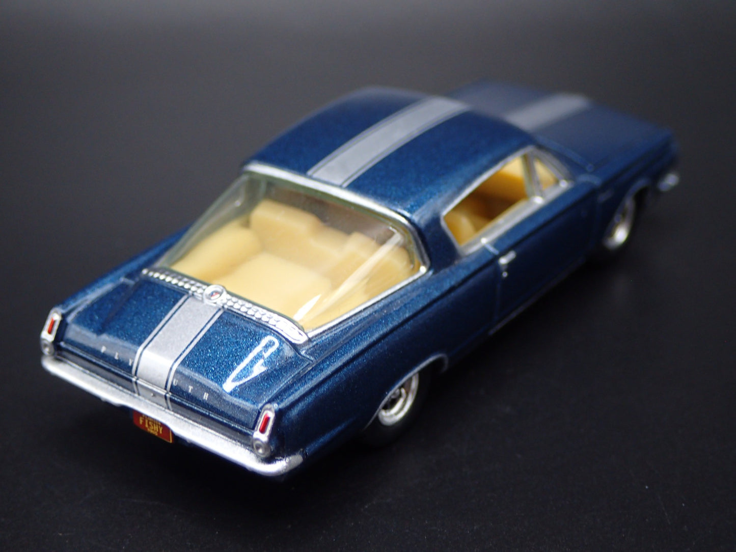 1965 65 PLYMOUTH BARRACUDA FORMULA S 1/64 SCALE COLLECTIBLE DIECAST MODEL CAR