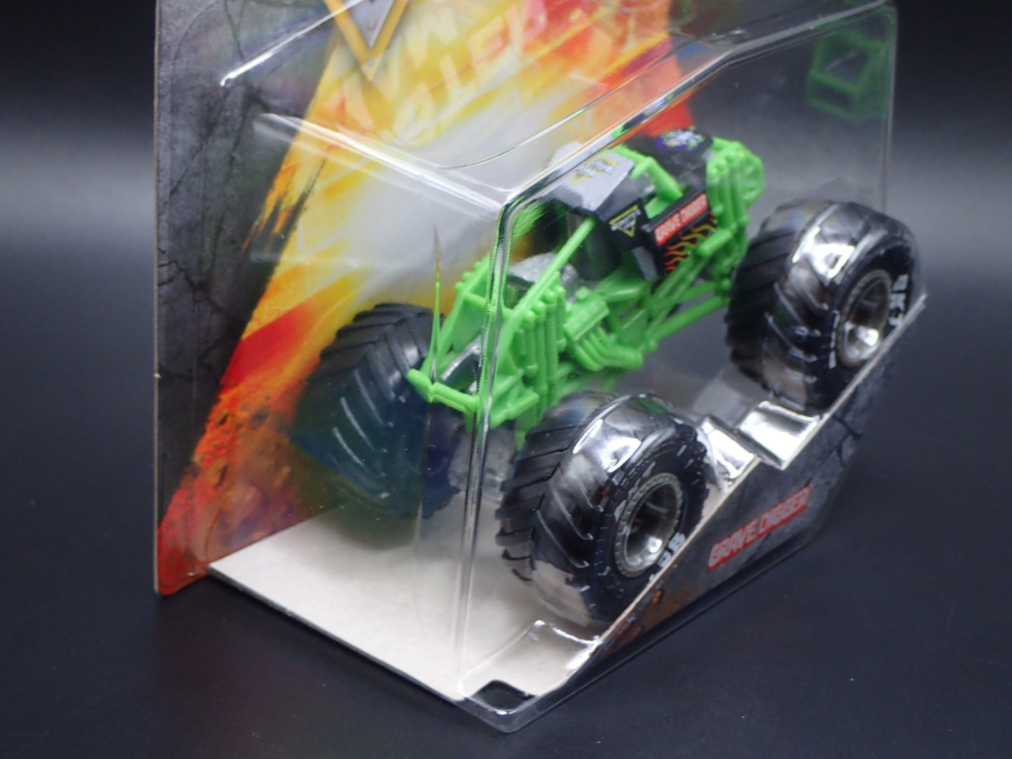 2025 SPIN MASTER MONSTER JAM TRUCK GRAVE DIGGER TRAINING TRUCKS CHASE SERIES 44