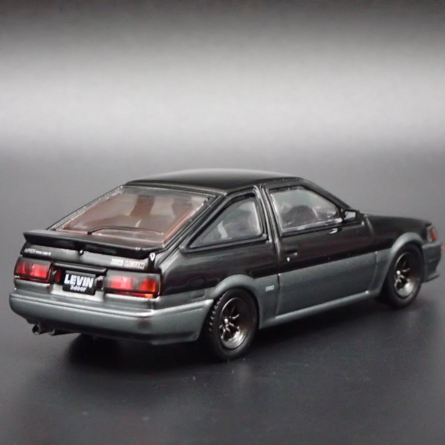 1983-1987 TOYOTA COROLLA AE86 LEVIN  1/64 SCALE DIORAMA DIECAST MODEL CAR