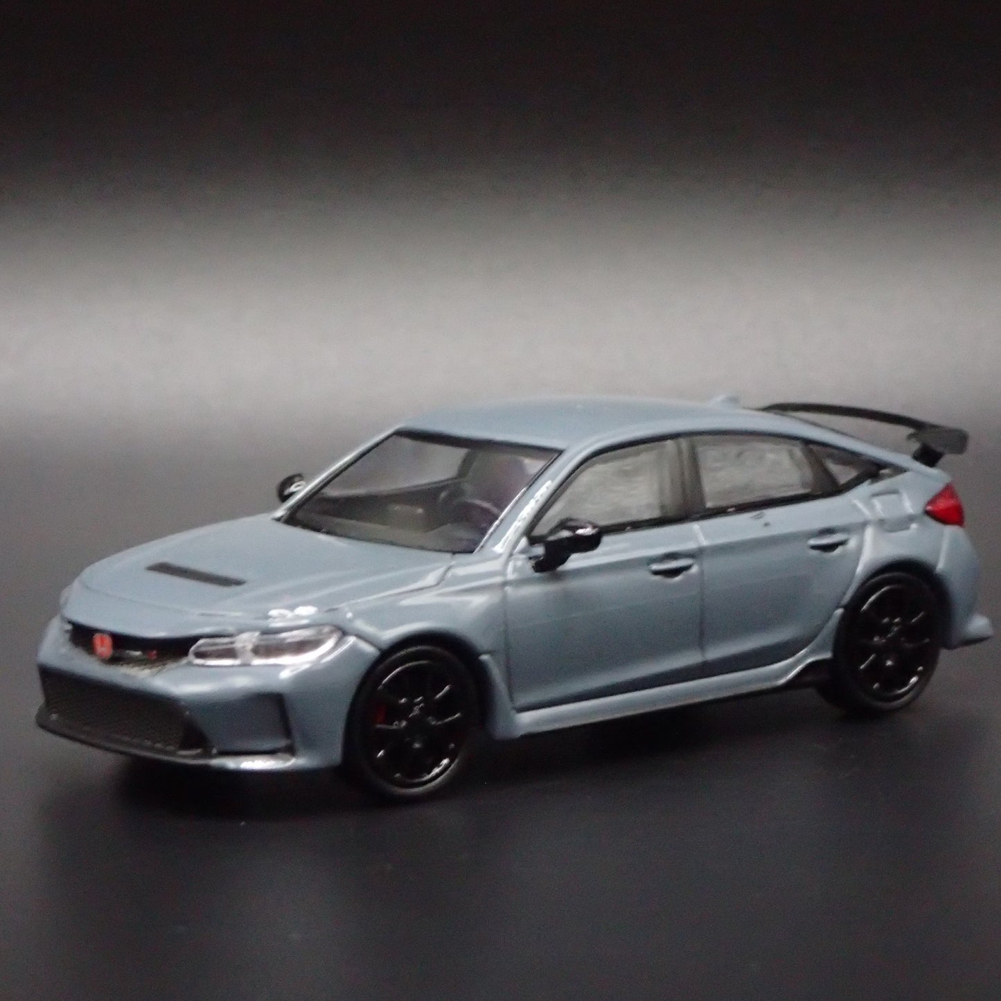 2022-2025 HONDA CIVIC TYPE R 1:64 SCALE COLLECTIBLE DIORAMA DIECAST MODEL CAR