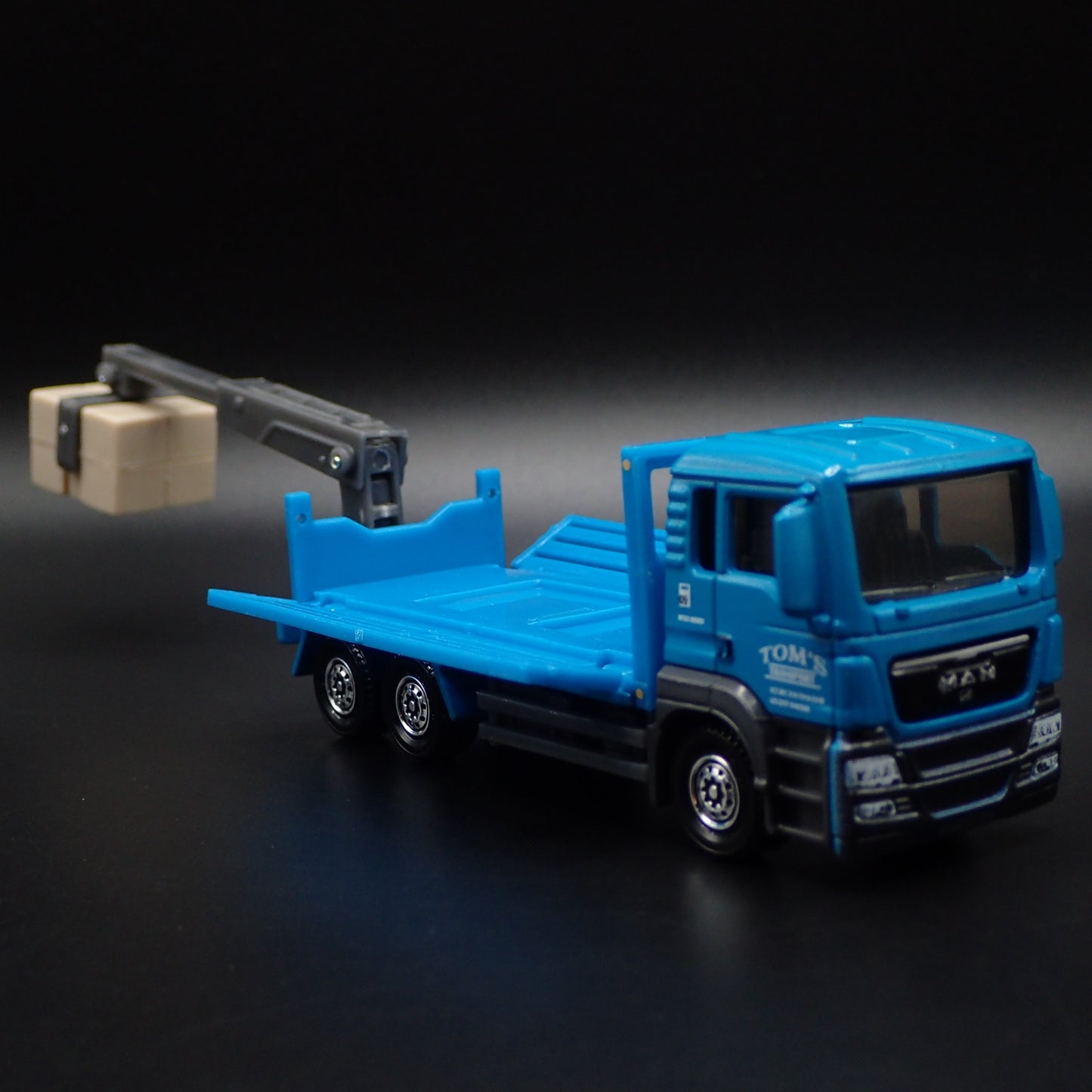 MAN TGS MCAB TRANSPORTATION TRUCK w LIFT ARM 1/64 MB SCALE DIECAST MODEL CAR