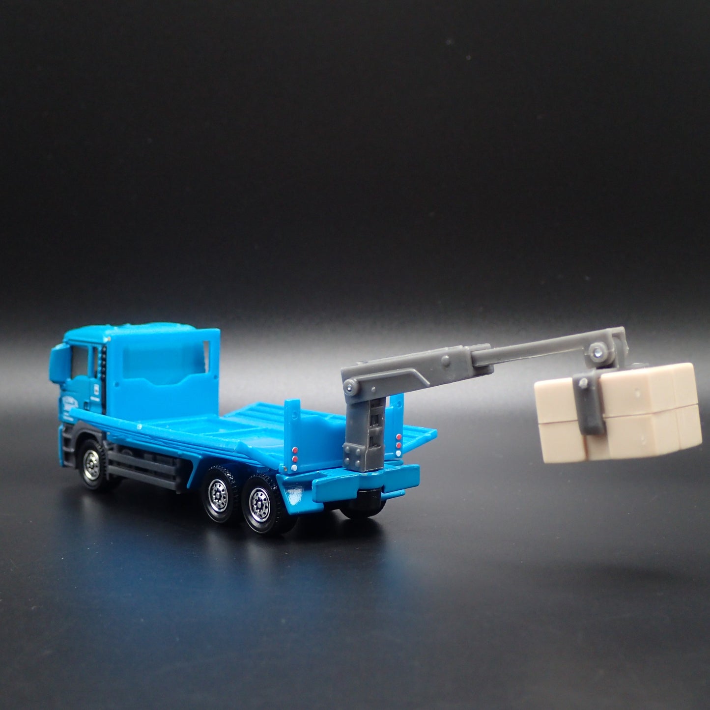MAN TGS MCAB TRANSPORTATION TRUCK w LIFT ARM 1/64 MB SCALE DIECAST MODEL CAR