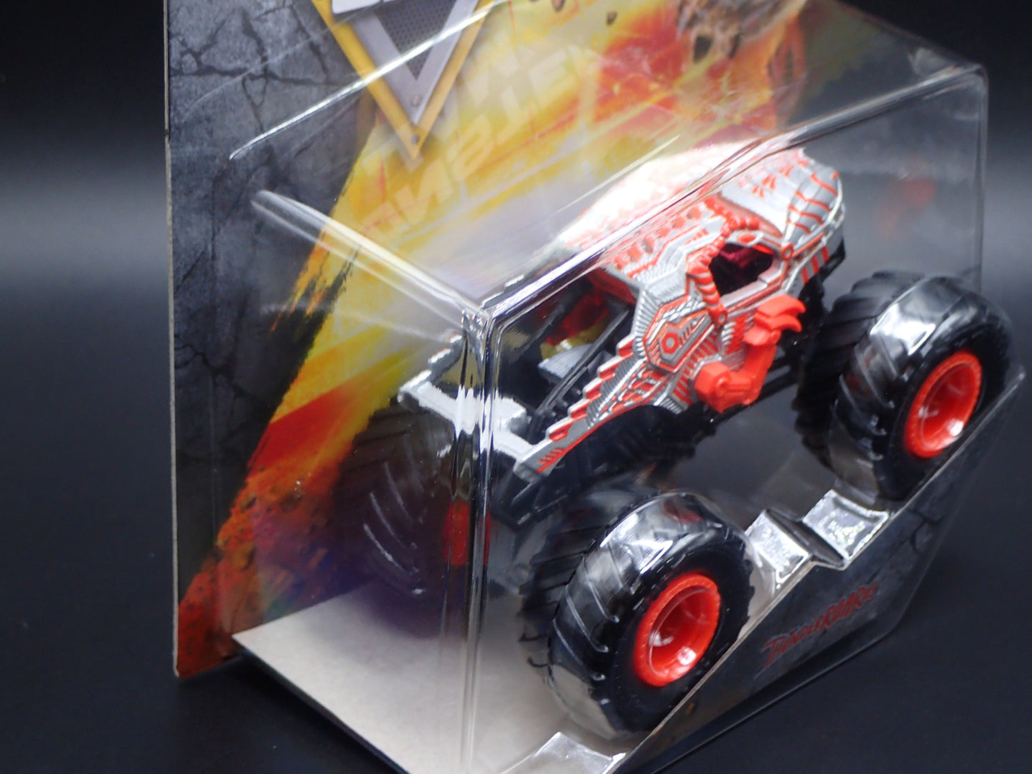 2025 SPIN MASTER MONSTER JAM TRUCK THUNDER ROARUS LEGACY TRUCKS SERIES 44