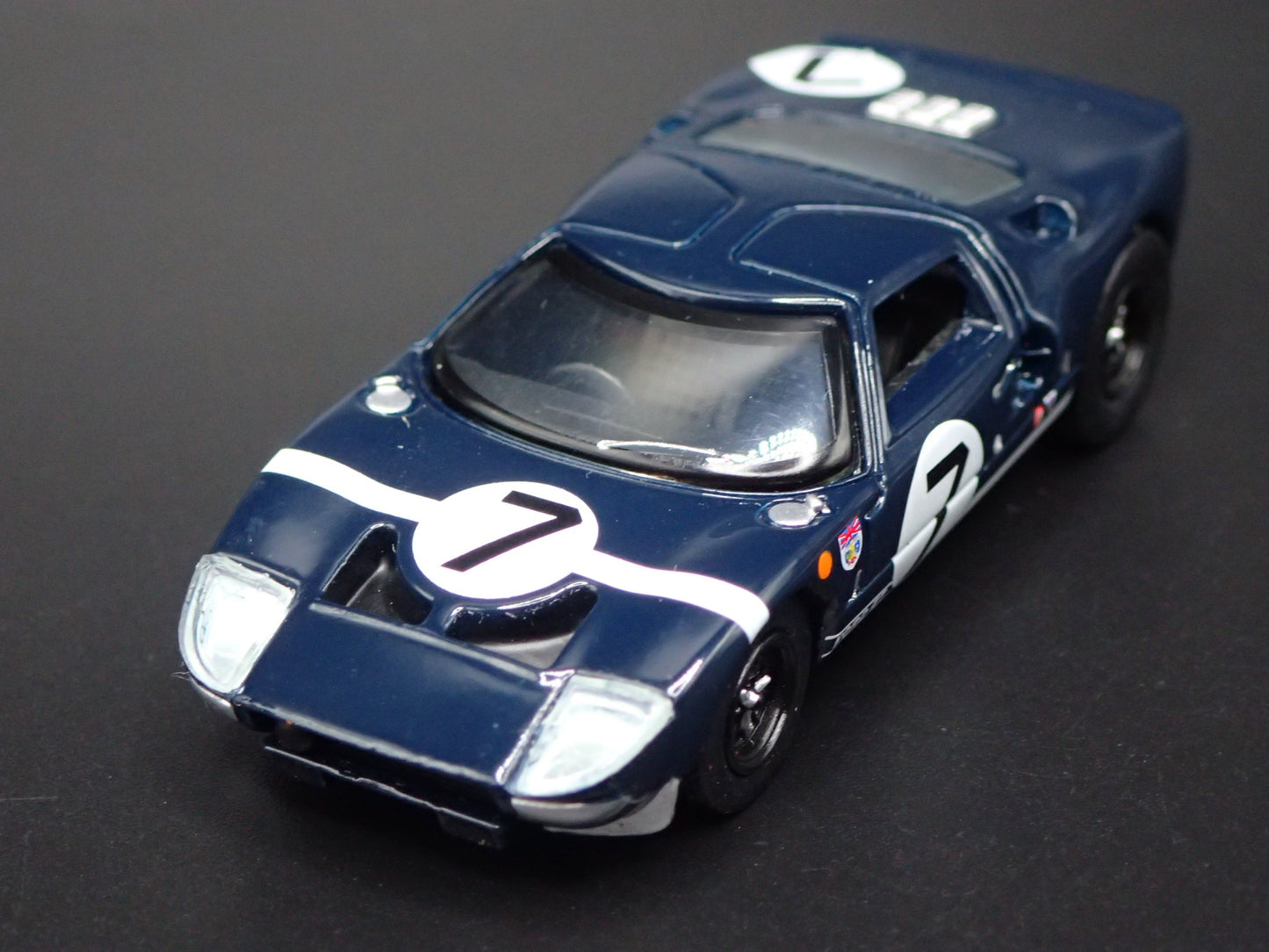 1964-1969 FORD GT40 RACE CAR DARK BLUE 1:64 SCALE COLLECTIBLE DIECAST MODEL CAR