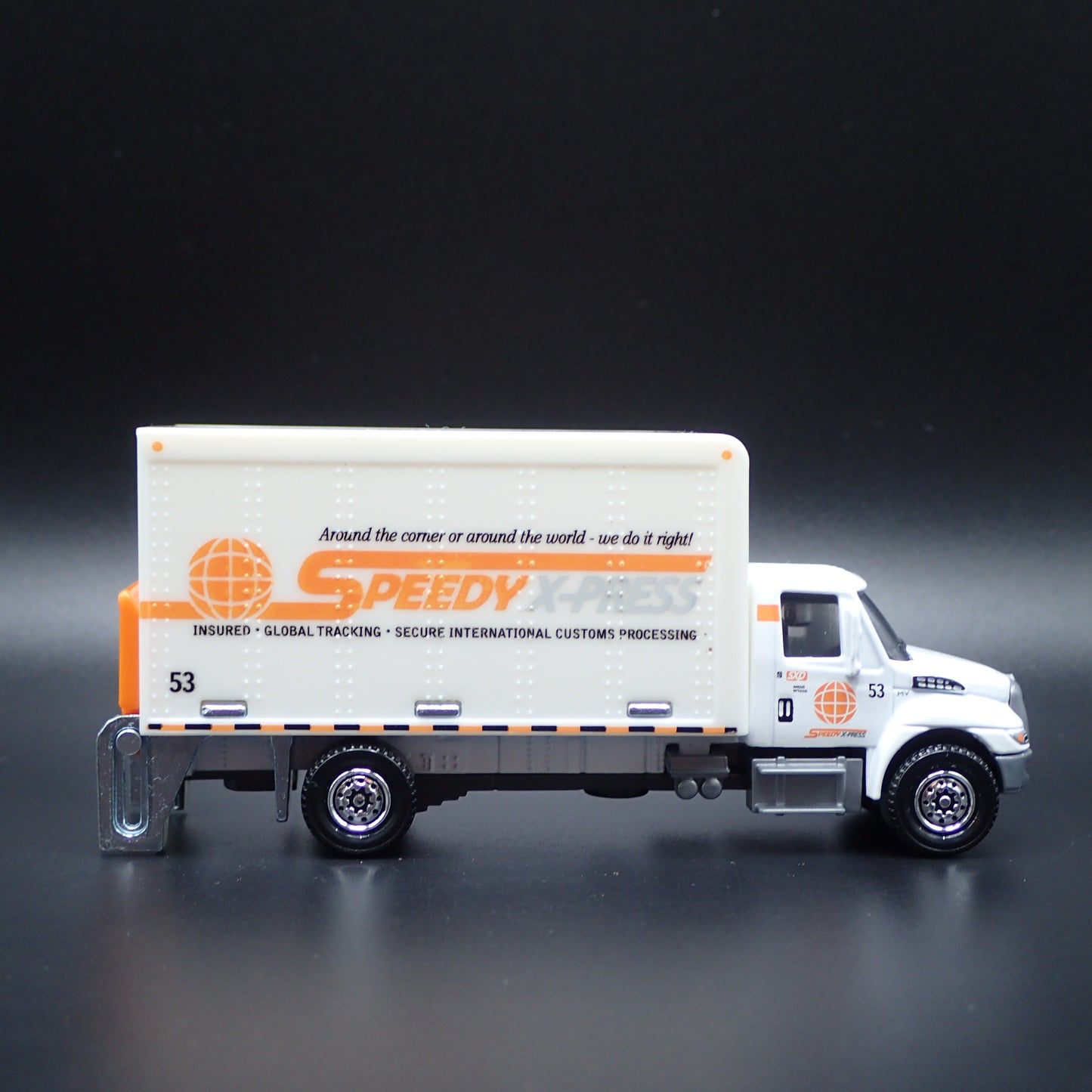 INTERNATIONAL MV BOX TRUCK w LIFTGATE SPEEDY XPRESS 1/64 MB SCALE DIECAST MODEL