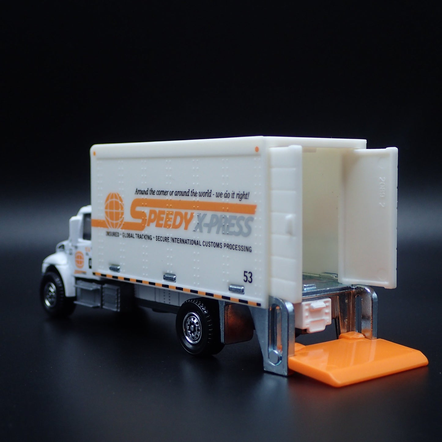 INTERNATIONAL MV BOX TRUCK w LIFTGATE SPEEDY XPRESS 1/64 MB SCALE DIECAST MODEL