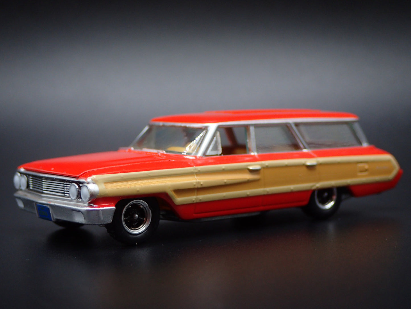 1964 64 FORD COUNTRY SQUIRE WAGON RED 1:64 SCALE COLLECTIBLE DIECAST MODEL CAR