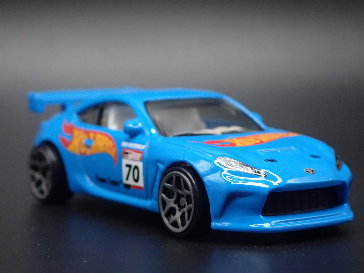 2021-2025 TOYOTA GR86 CUP RACE BLUE 1/64 SCALE COLLECTIBLE DIECAST MODEL CAR