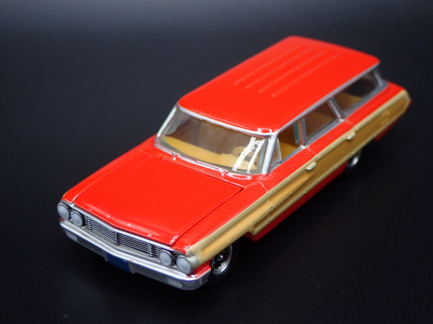 1964 64 FORD COUNTRY SQUIRE WAGON RED 1:64 SCALE COLLECTIBLE DIECAST MODEL CAR