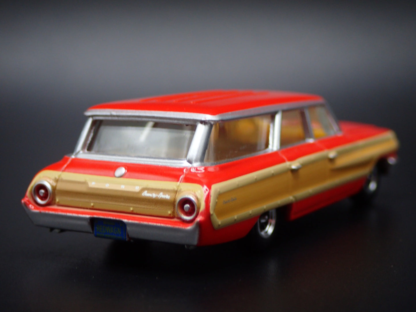 1964 64 FORD COUNTRY SQUIRE WAGON RED 1:64 SCALE COLLECTIBLE DIECAST MODEL CAR