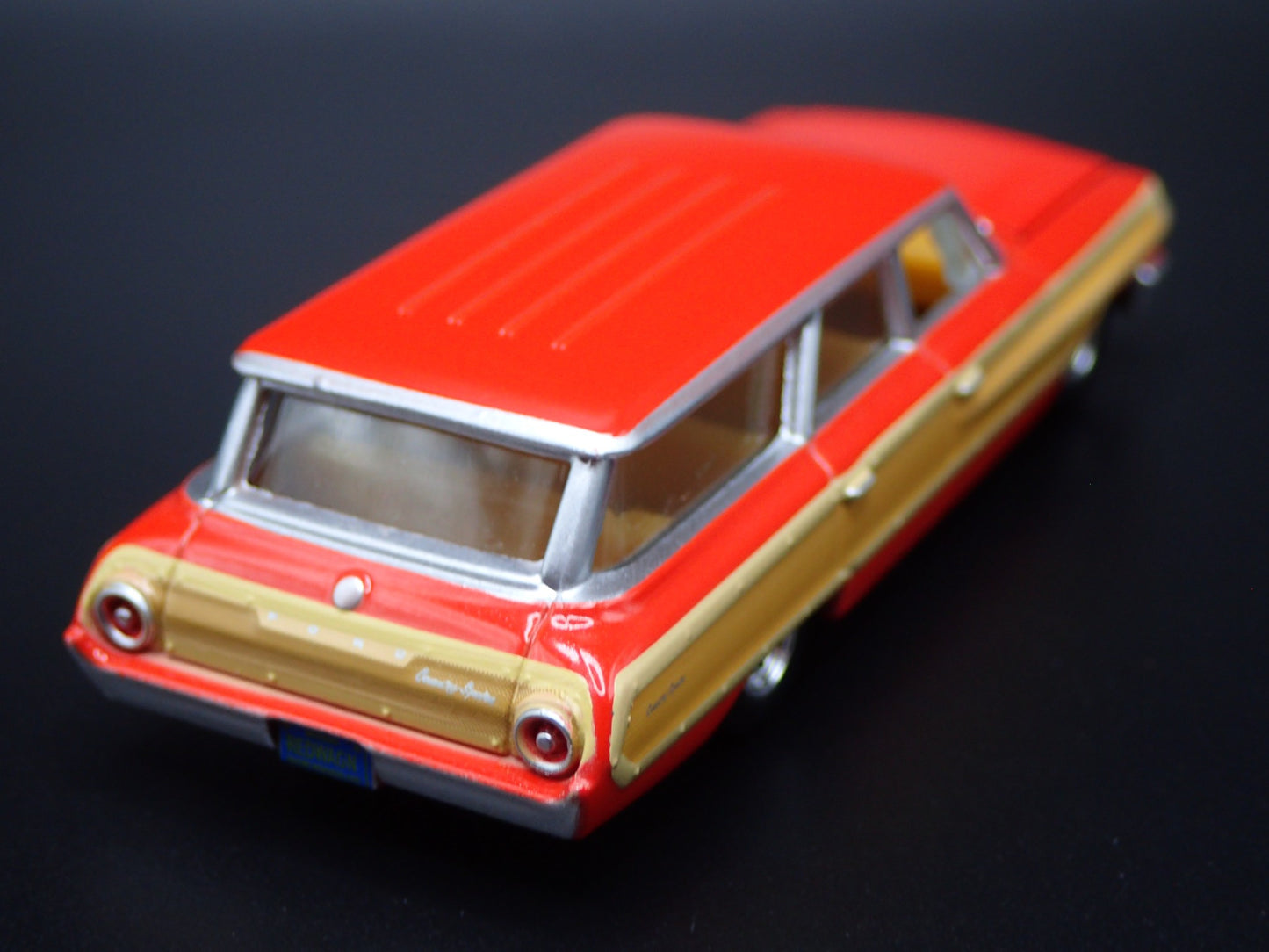 1964 64 FORD COUNTRY SQUIRE WAGON RED 1:64 SCALE COLLECTIBLE DIECAST MODEL CAR