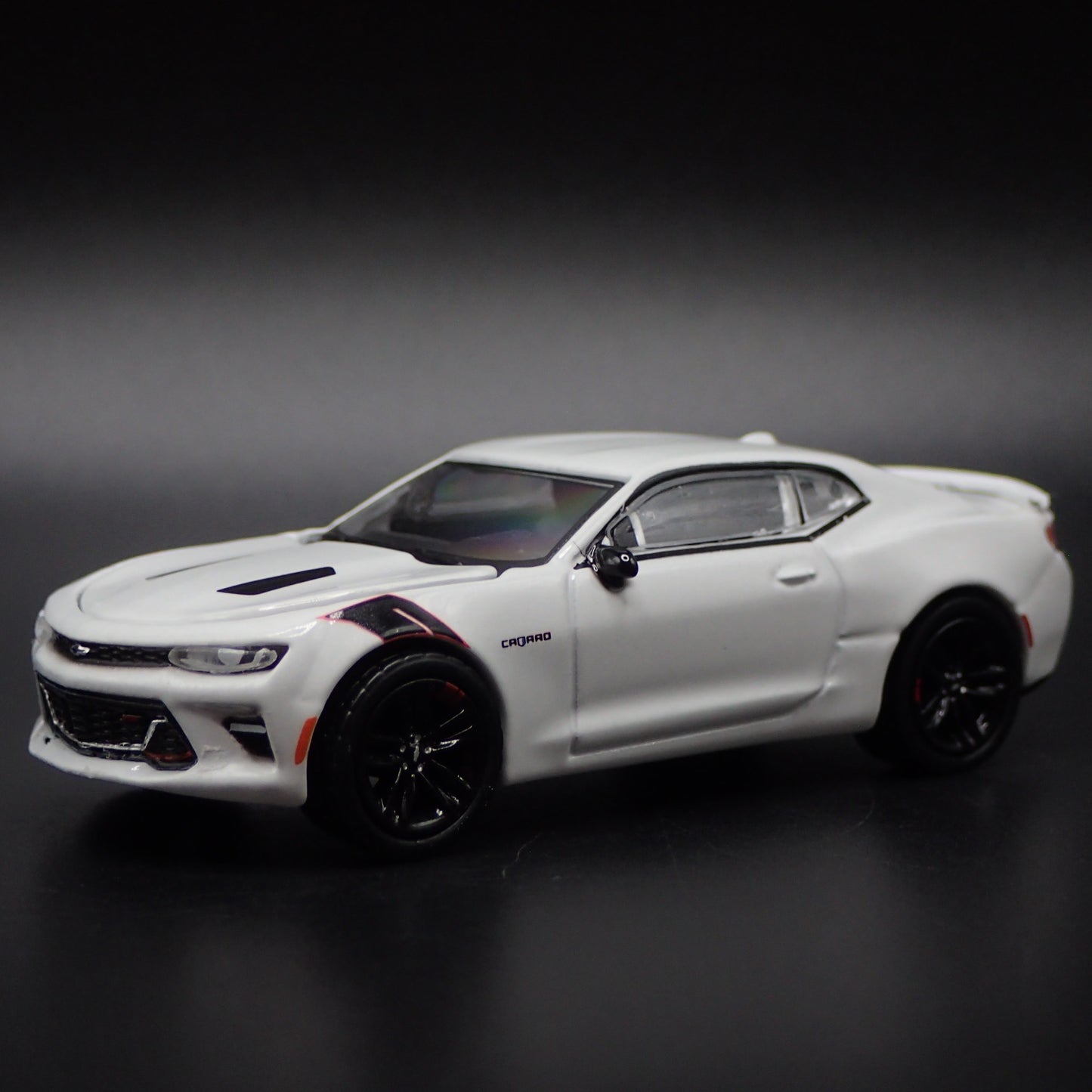 2016-2024 CHEVY CHEVROLET CAMARO SS WHITE 1:64 SCALE DIORAMA DIECAST MODEL CAR