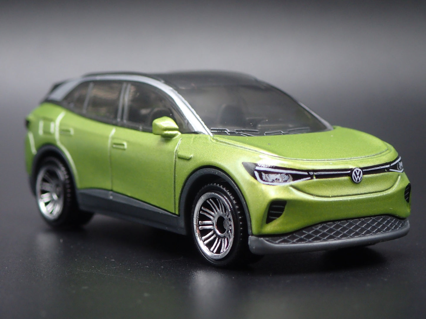 2020-2025 VW VOLKSWAGEN ID 4 ID4 ELECTRIC CAR GREEN 1:64 SCALE DIECAST MODEL CAR