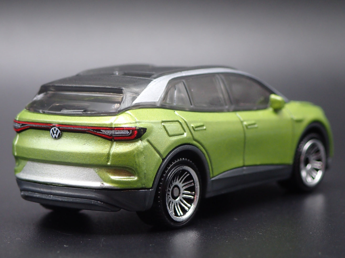 2020-2025 VW VOLKSWAGEN ID 4 ID4 ELECTRIC CAR GREEN 1:64 SCALE DIECAST MODEL CAR