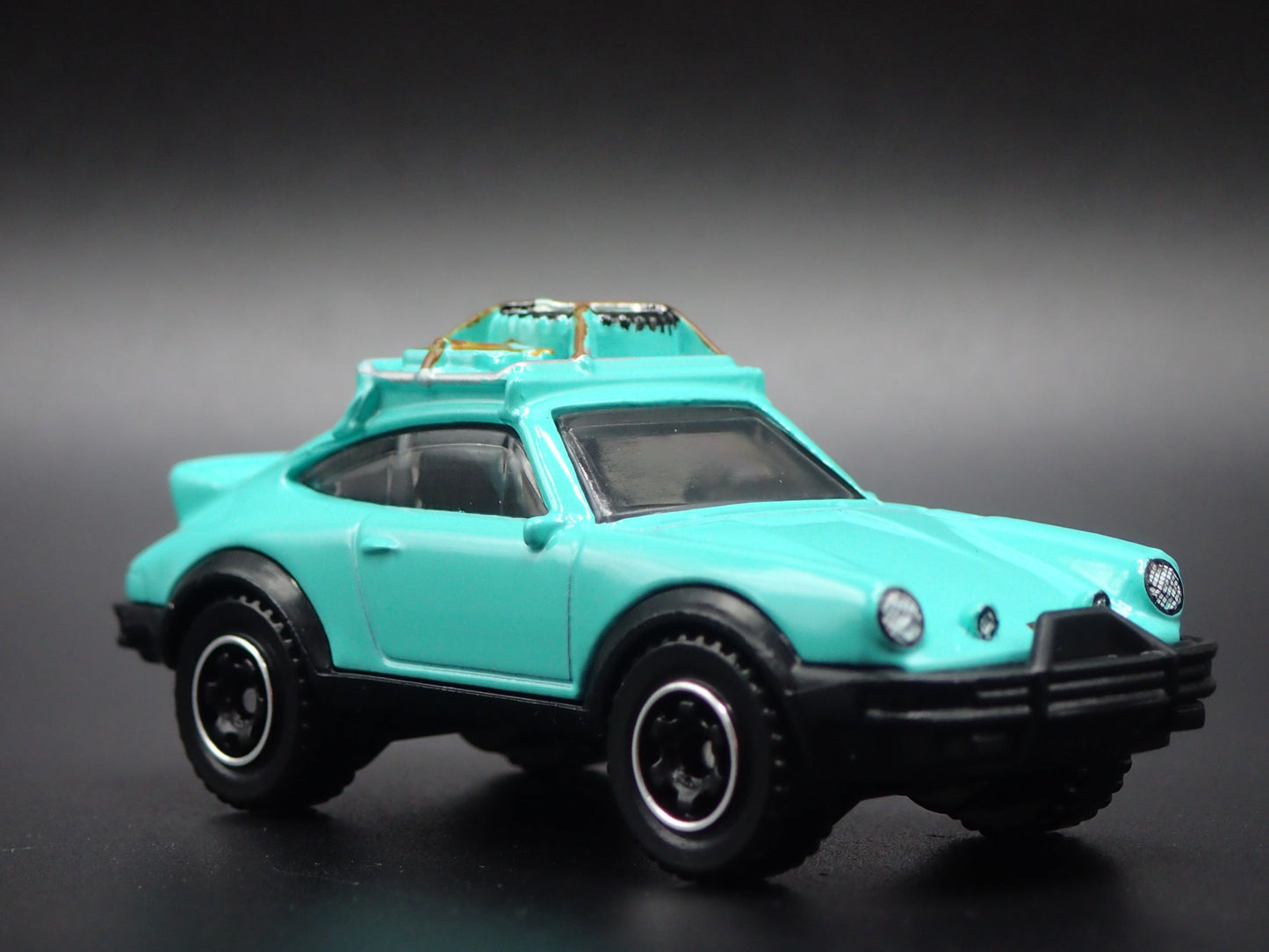 1985 85 PORSCHE 911 RALLY TEAL 1:64 SCALE COLLECTIBLE DIORAMA DIECAST MODEL CAR