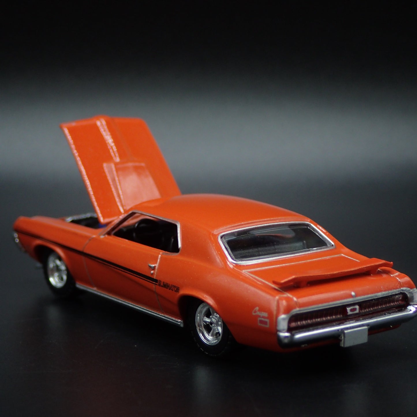 1969 69 MERC MERCURY COUGAR ELIMINATOR ORG 1:64 SCALE DIORAMA DIECAST MODEL CAR
