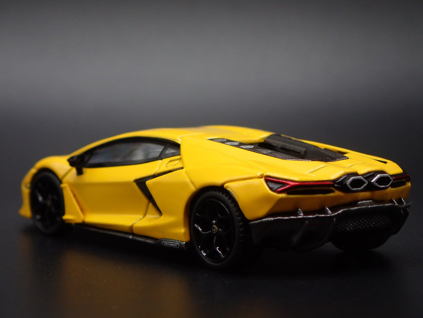 2024-2025 LAMBORGHINI REVUELTO SUPER CAR YELLOW 1:64 SCALE DIECAST MODEL CAR