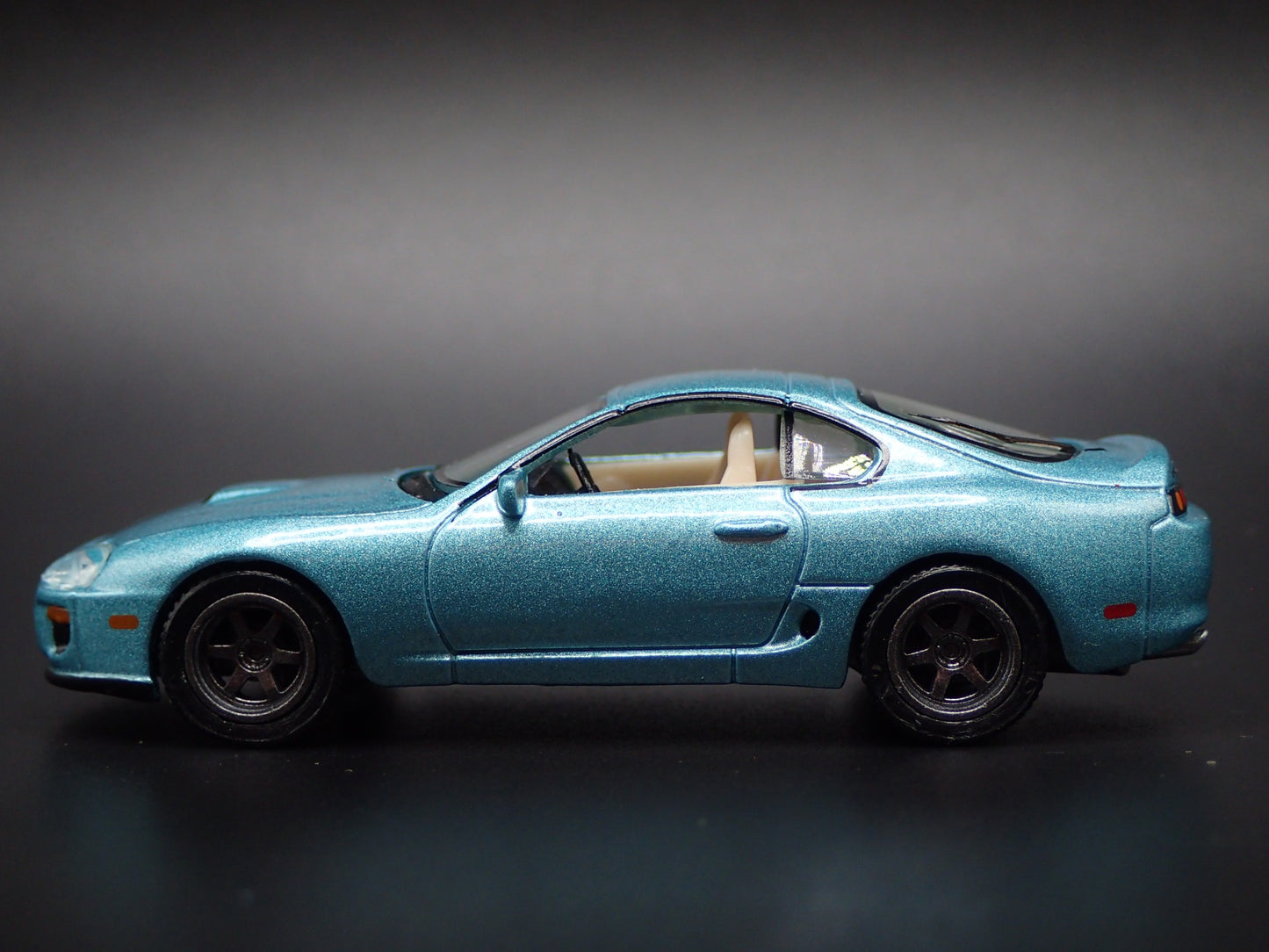 1993 - 2002 TOYOTA SUPRA GREEN 1/64 SCALE COLLECTIBLE DIORAMA DIECAST MODEL CAR