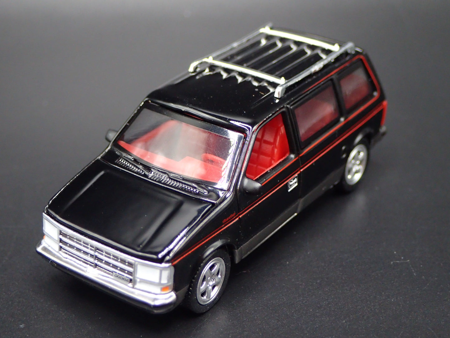 1984-1990 DODGE CARAVAN BLACK 1/64 SCALE COLLECTIBLE DIORAMA DIECAST MODEL CAR