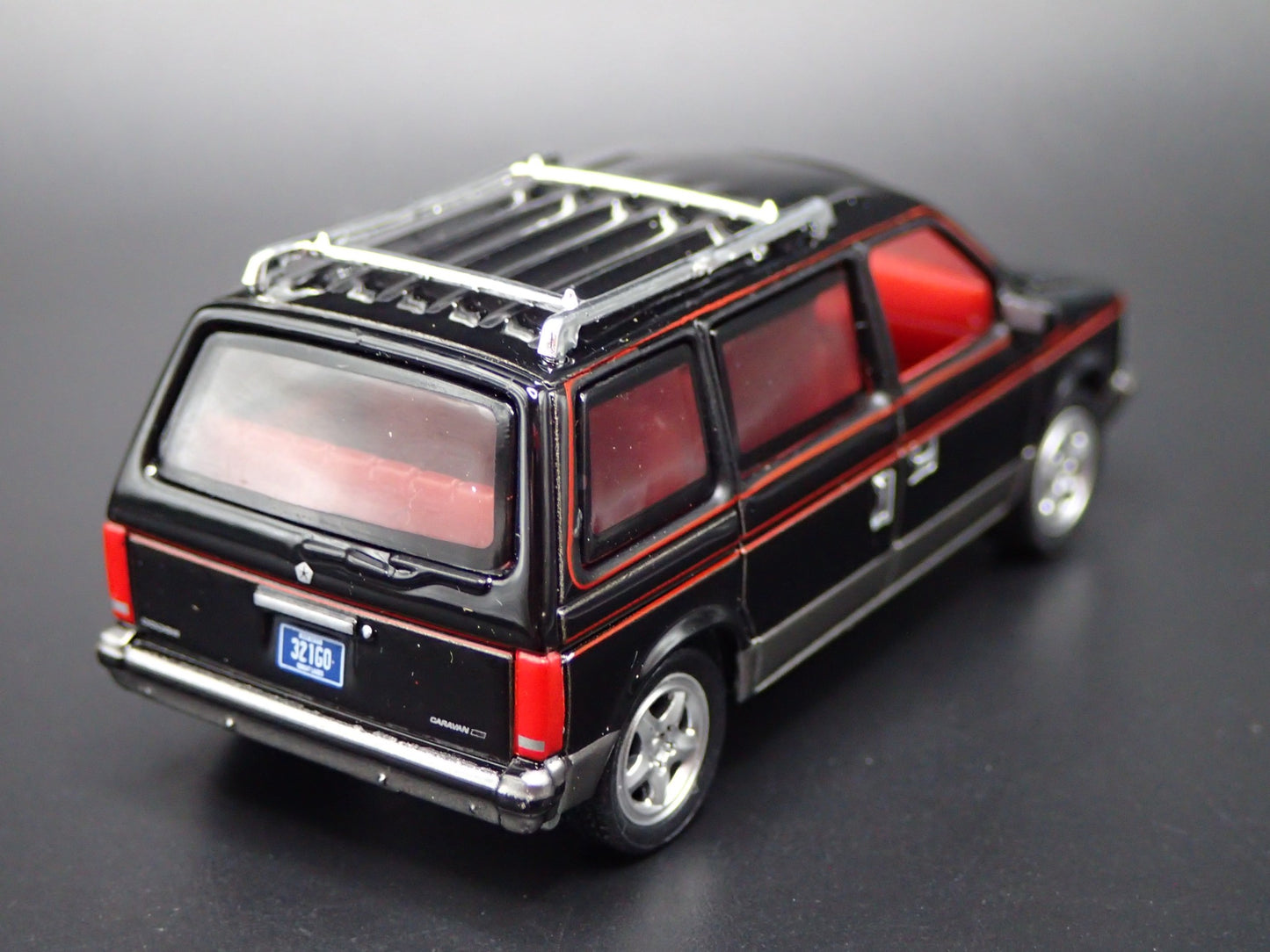 1984-1990 DODGE CARAVAN BLACK 1/64 SCALE COLLECTIBLE DIORAMA DIECAST MODEL CAR