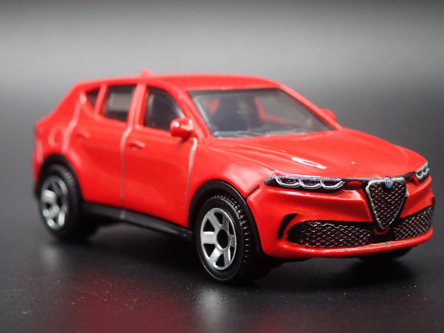 2023-2025 ALFA ROMEO TONALE SUV 1:64 SCALE COLLECTIBLE DIORAMA DIECAST MODEL CAR