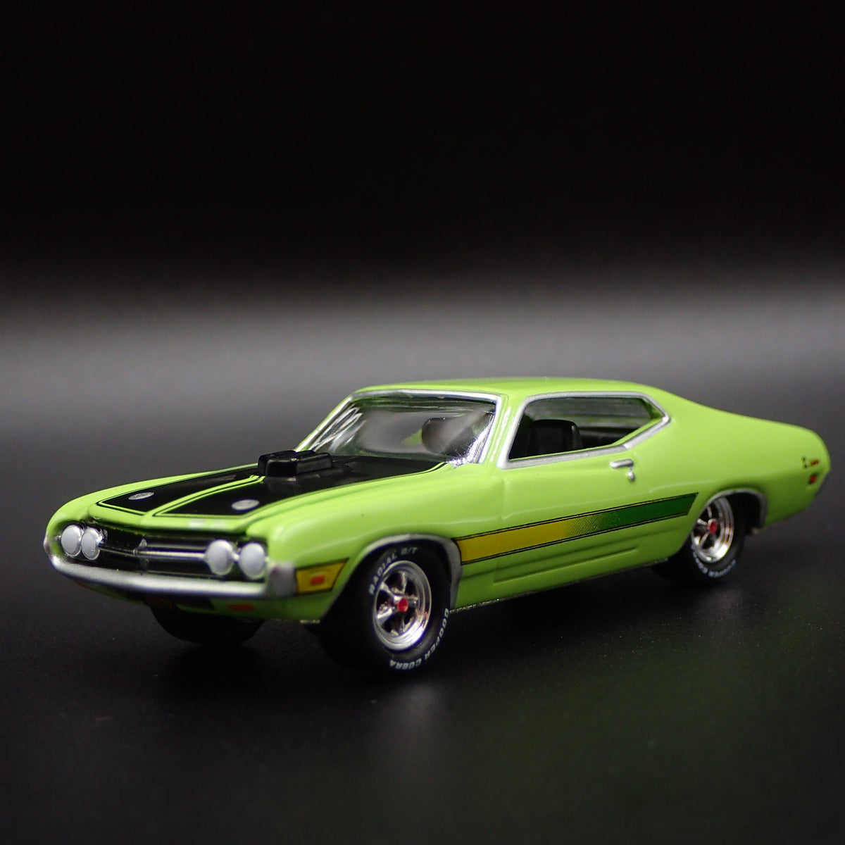 1971 71 FORD TORINO COBRA RARE 1:64 SCALE COLLECTIBLE DIORAMA DIECAST MODEL CAR-Burning Rubber Toy Company
