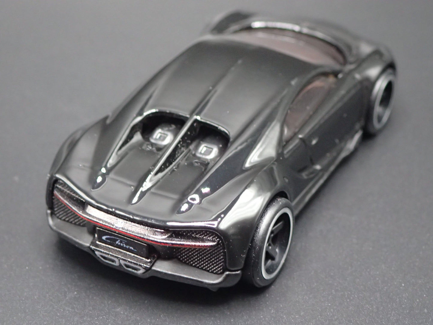 2016-2024 BUGATTI CHIRON SUPER CAR BLACK 1:64 SCALE DIORAMA DIECAST MODEL CAR