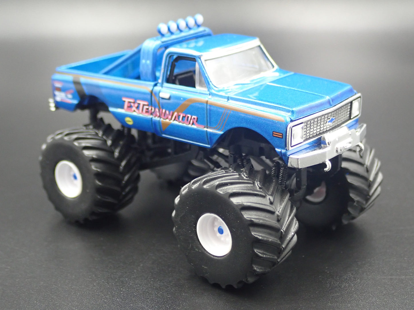 1972 CHEVY CHEVROLET K10 EXTERMINATOR MONSTER TRUCK 1:64 SCALE DIECAST MODEL CAR