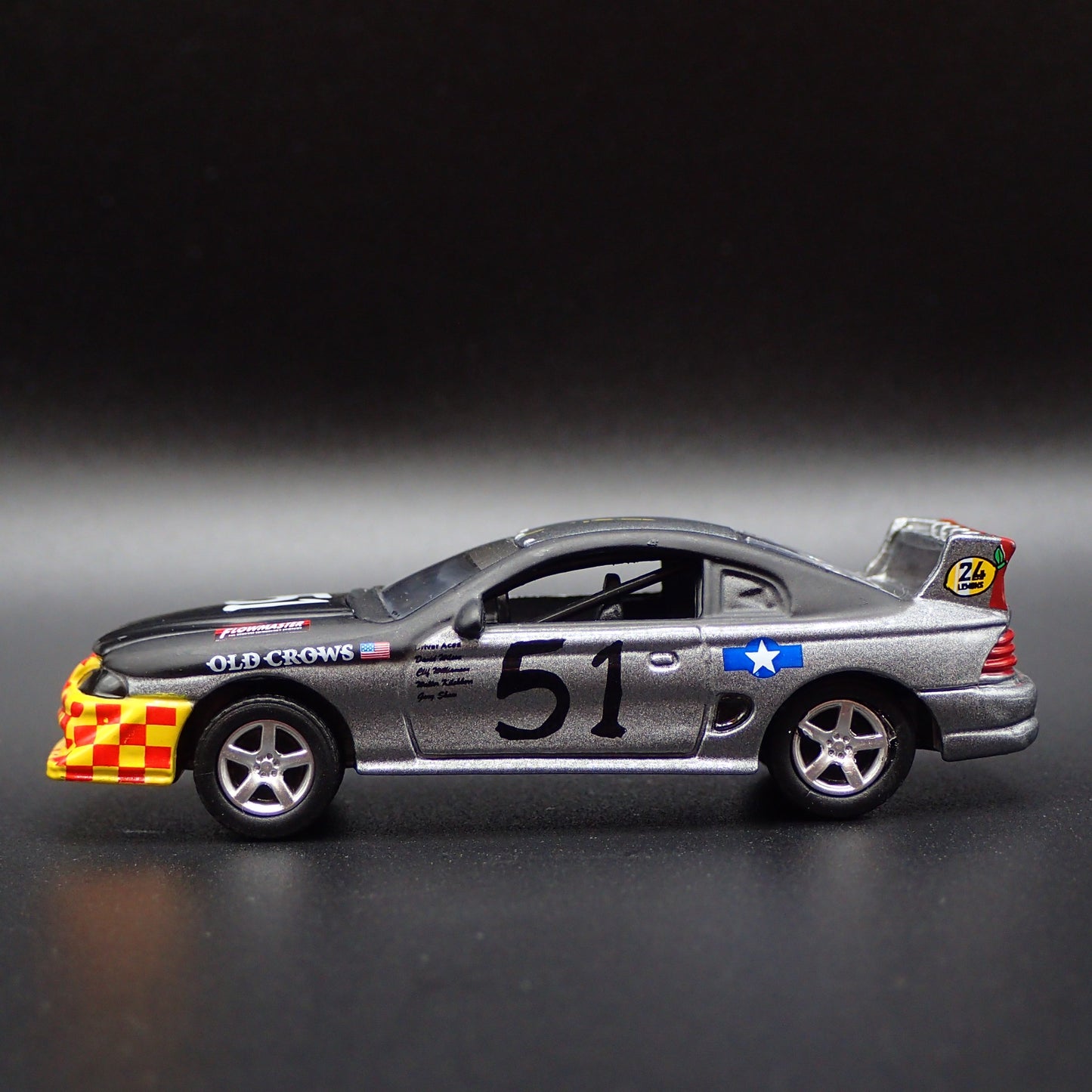 1996 96 FORD MUSTANG SALEEN RACE CAR SILVER 1/64 SCALE DIORAMA DIECAST MODEL CAR