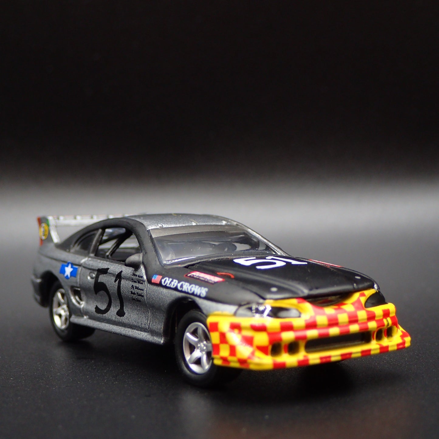 1996 96 FORD MUSTANG SALEEN RACE CAR SILVER 1/64 SCALE DIORAMA DIECAST MODEL CAR