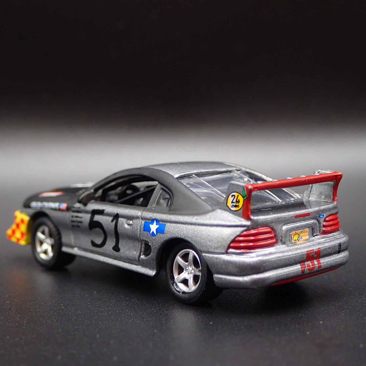 1996 96 FORD MUSTANG SALEEN RACE CAR SILVER 1/64 SCALE DIORAMA DIECAST MODEL CAR