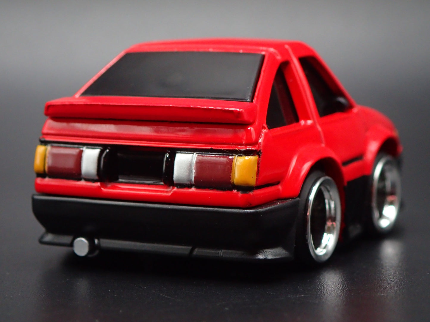 1983-1987 TOYOTA SPRINTER AE86 RED TUNED JDM 1/64 SCALE DIECAST MODEL CAR