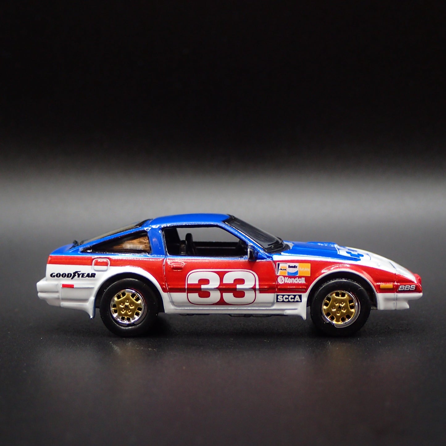 1983-1989 NISSAN 300ZX TURBO 1:64 SCALE COLLECTIBLE DIORAMA DIECAST MODEL CAR
