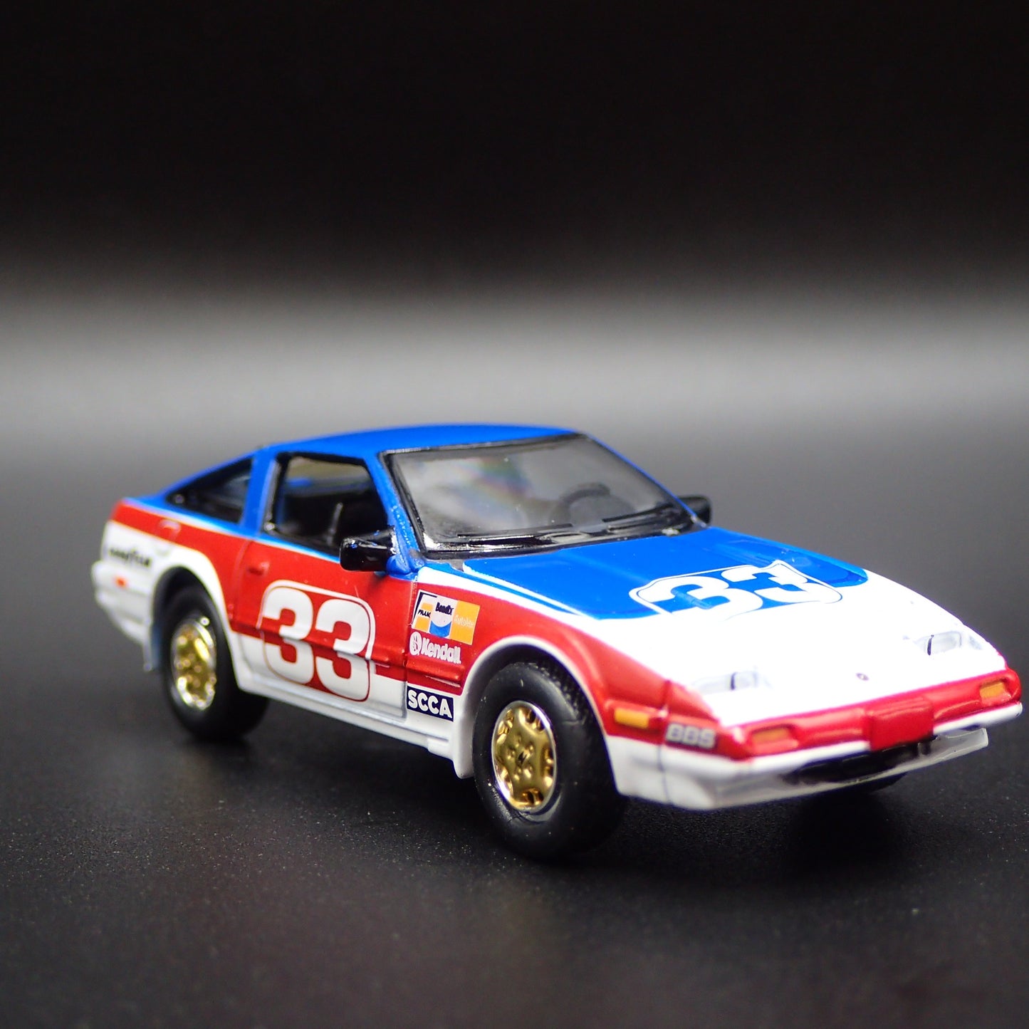 1983-1989 NISSAN 300ZX TURBO 1:64 SCALE COLLECTIBLE DIORAMA DIECAST MODEL CAR