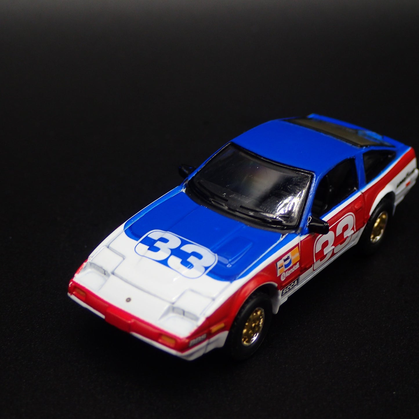 1983-1989 NISSAN 300ZX TURBO 1:64 SCALE COLLECTIBLE DIORAMA DIECAST MODEL CAR