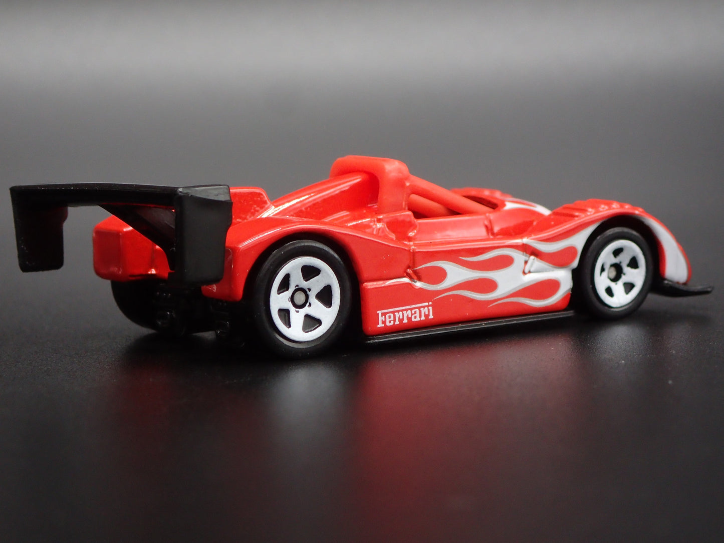 1994-2000 FERRARI 333 SP RACE CAR RED 1:64 SCALE DIORAMA DIECAST MODEL CAR
